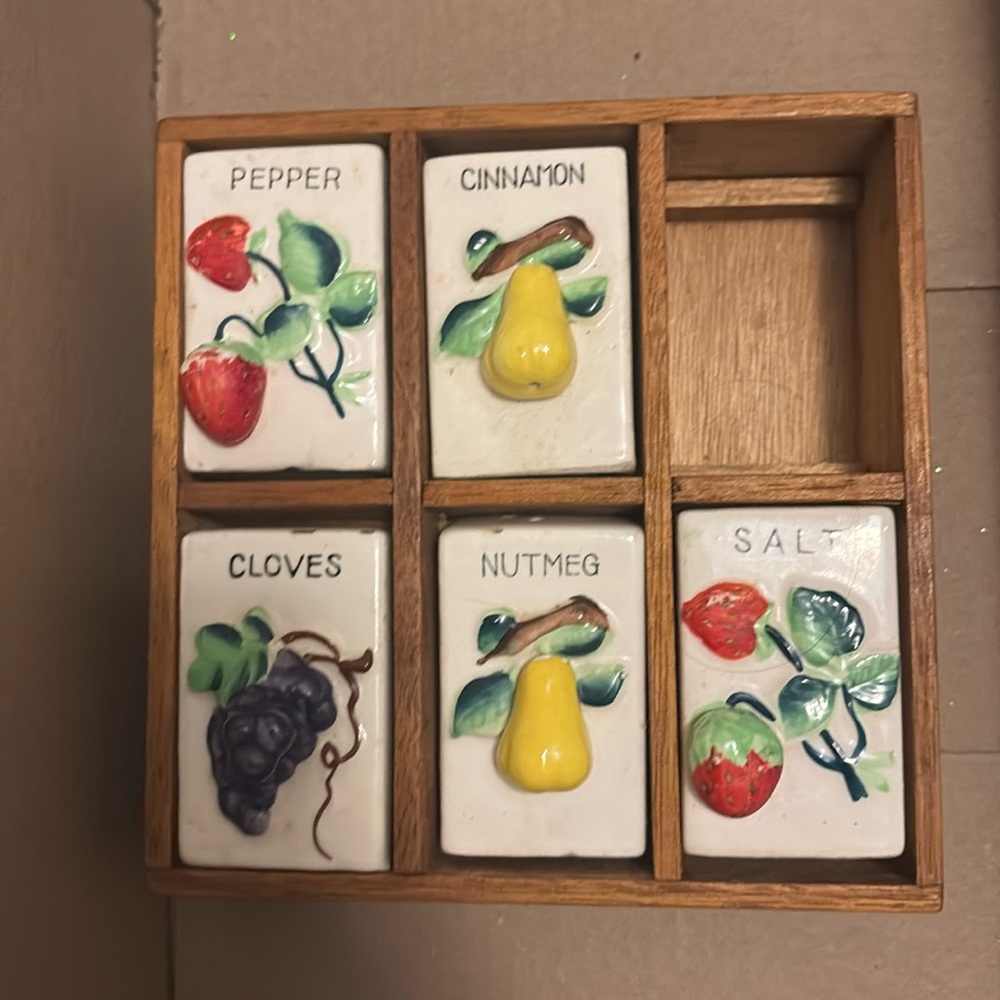 Spice jars with rack
